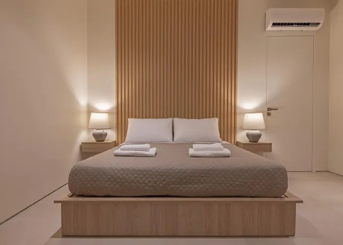 Earthy Haven-minimalist Luxury & Hot Tub Apartment Rhodes City