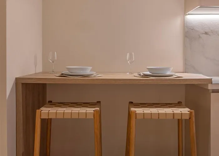 Earthy Haven-minimalist Luxury & Hot Tub Lägenhet *