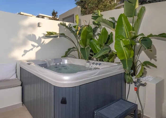 Earthy Haven-minimalist Luxury & Hot Tub Lägenhet *